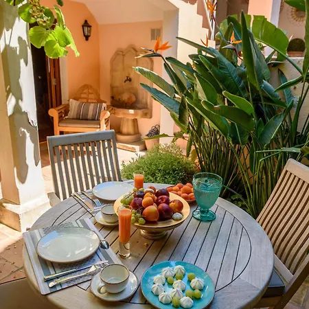 Maison Magdeleine Villa *